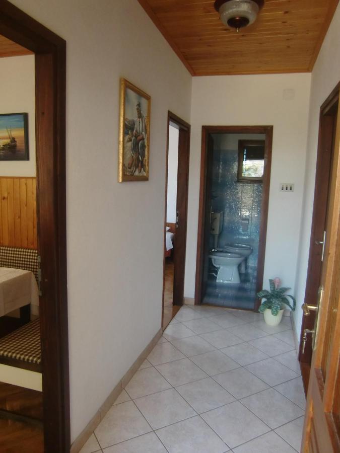 Vrh  Apartment Marija מראה חיצוני תמונה